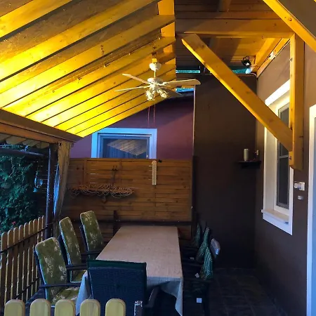 Hero 4 Sterne Бая