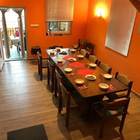 Hero 4 Sterne Бая