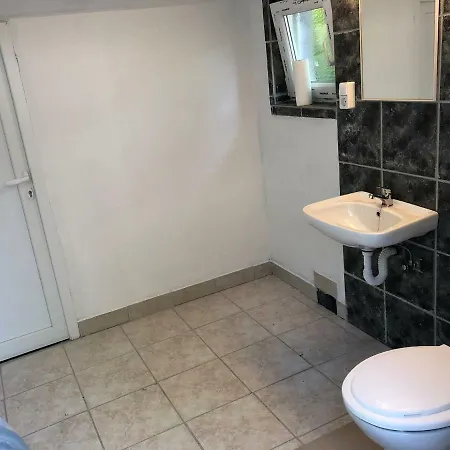 Hero 4 Sterne Бая