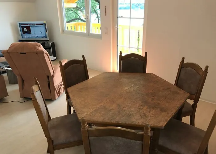 Semesterbostad Hero 4 Sterne Baja